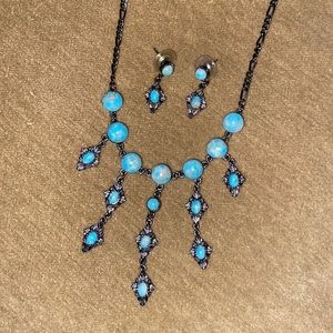 Turquoise chandelier necklace w/matching earrings
